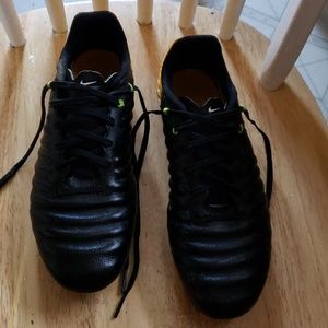 Nike Mens soccer cleats